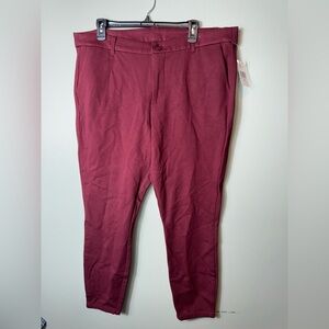 KUT from The Kloth Women’s Wine‎ Dress Pants
style SB20201G Size 16W